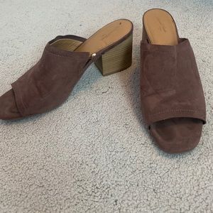 Universal Thread Brown Suede Mules Heels